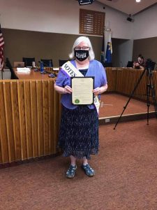 Vicki Arnett with City Proclamation